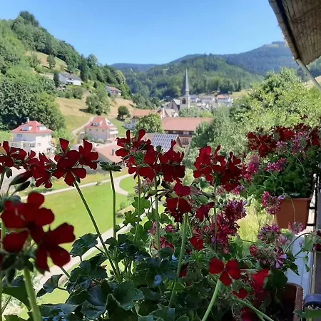 Steeple View House - Kirchturmblick *